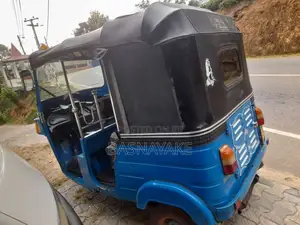 Bajaj 4 Stroke 2011 Three Wheel (Used)
