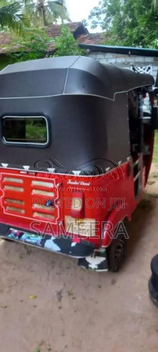 Bajaj 2 Stroke 2022 Three Wheel (Used)