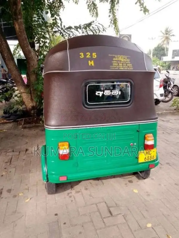 Bajaj 2 Stroke 2004 Three Wheel (Used)
