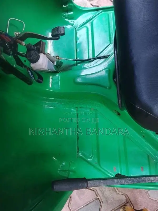 Bajaj 4 Stroke 2009 Three Wheel (Used)
