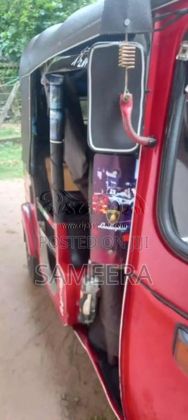 Bajaj 2 Stroke 2022 Three Wheel (Used)