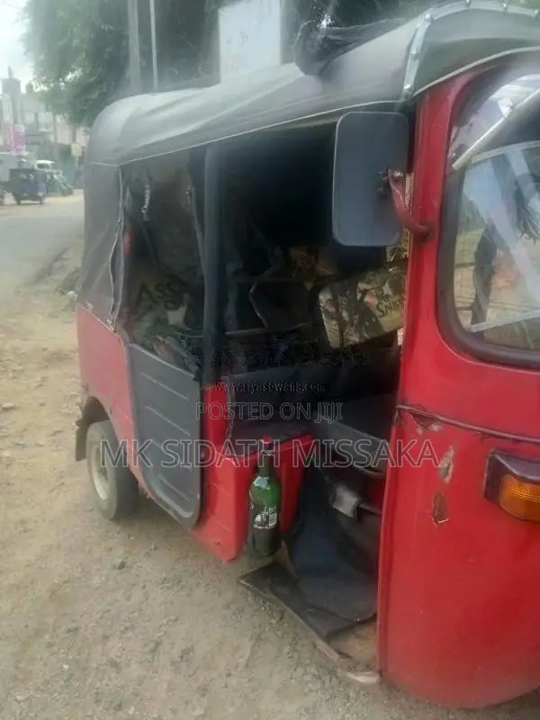 Bajaj 2 stroke 2004 Three Wheel (Used)