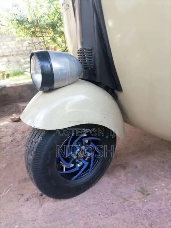 Bajaj 2 Stroke 1986 Three Wheel (Used)