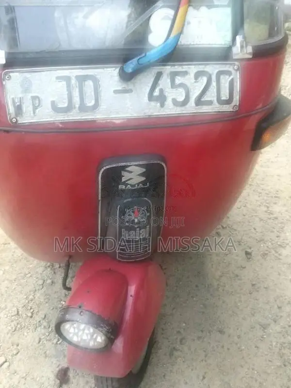 Bajaj 2 stroke 2004 Three Wheel (Used)