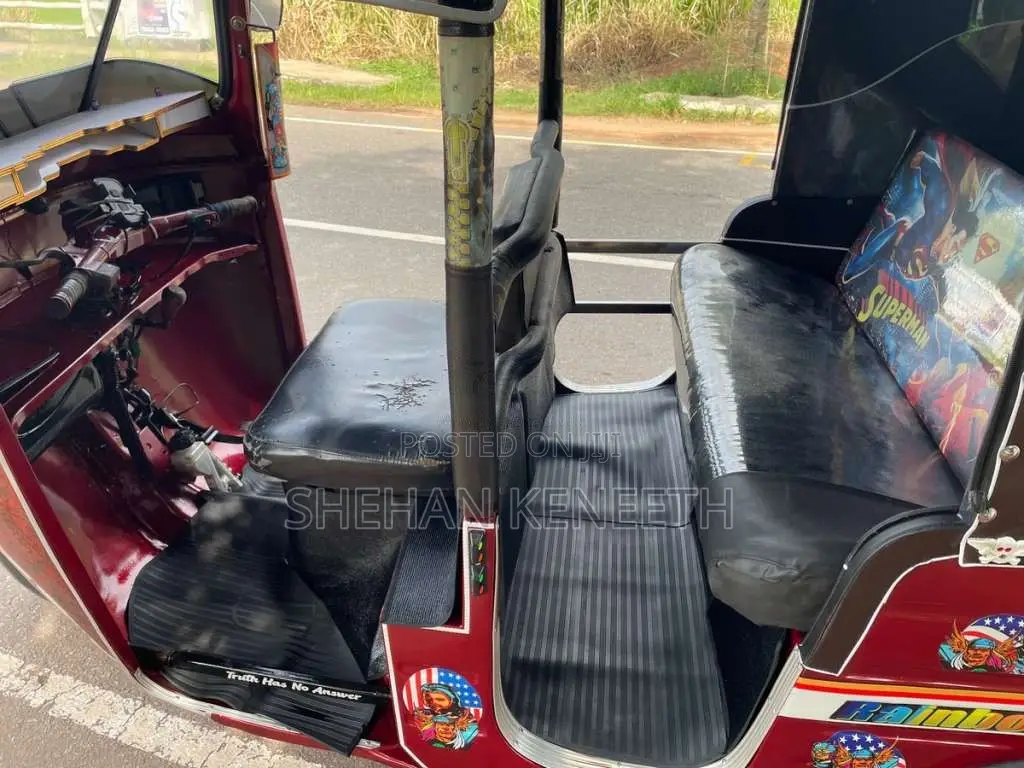 Bajaj RE 2 Stroke 2005 Three Wheel (Used)