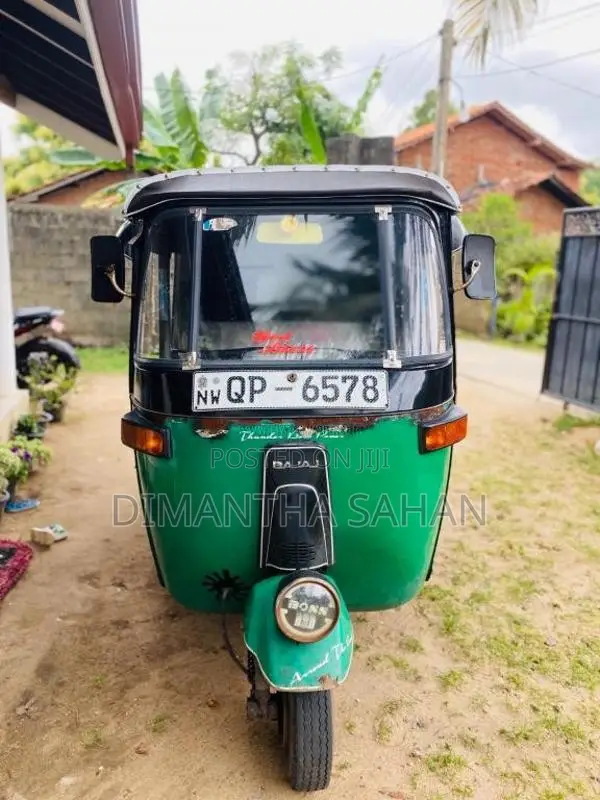 Bajaj 4 stroke 2007 Three Wheel (Used)
