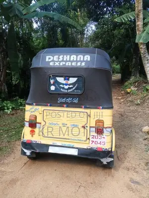 Bajaj RE 1998 Three Wheel (Used)