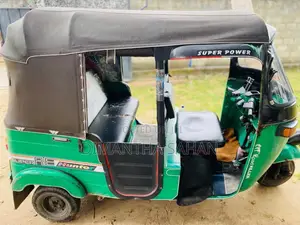 Bajaj 4 stroke 2007 Three Wheel (Used)