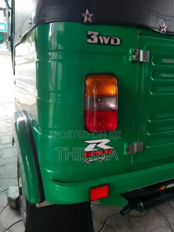 Bajaj 4 Stroke 2012 Three Wheel (Used)
