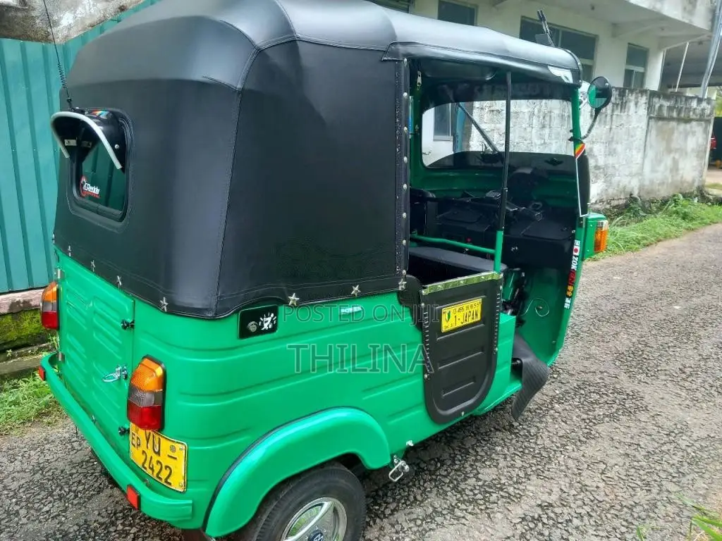 Bajaj 4 Stroke 2012 Three Wheel (Used)