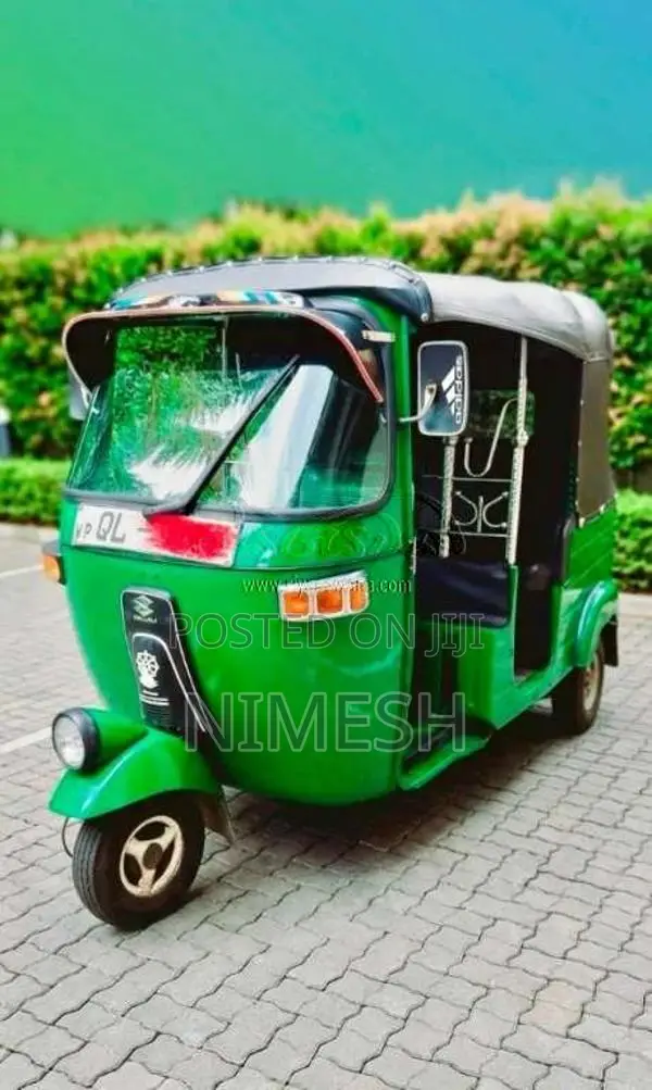 Bajaj 4 Stroke 2009 Three Wheel (Used)