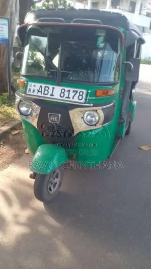 Bajaj 4 Stroke 2016 Three Wheel (Used)