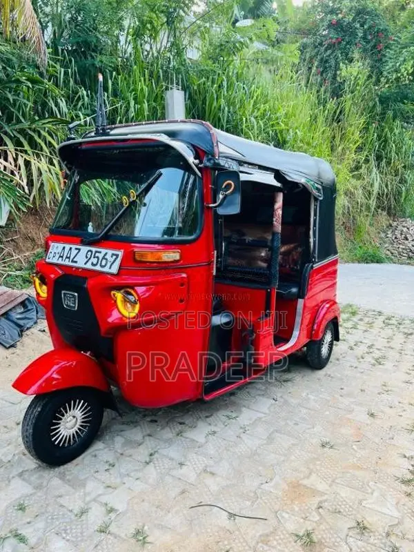Bajaj Re 2015 Three Wheel (Used)