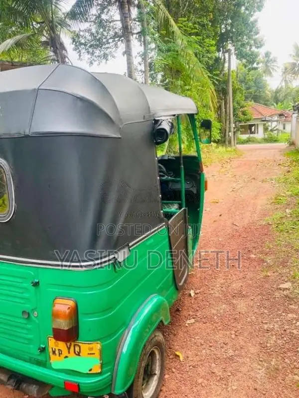 Bajaj RE 4 Stroke 2011 Three Wheel (Used)