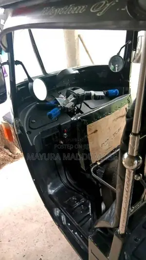 Bajaj RE 205 2012 Three Wheel (Used)