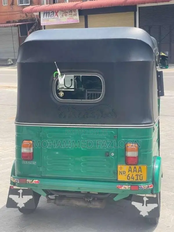Bajaj RE 205 2012 Three Wheel (Used)