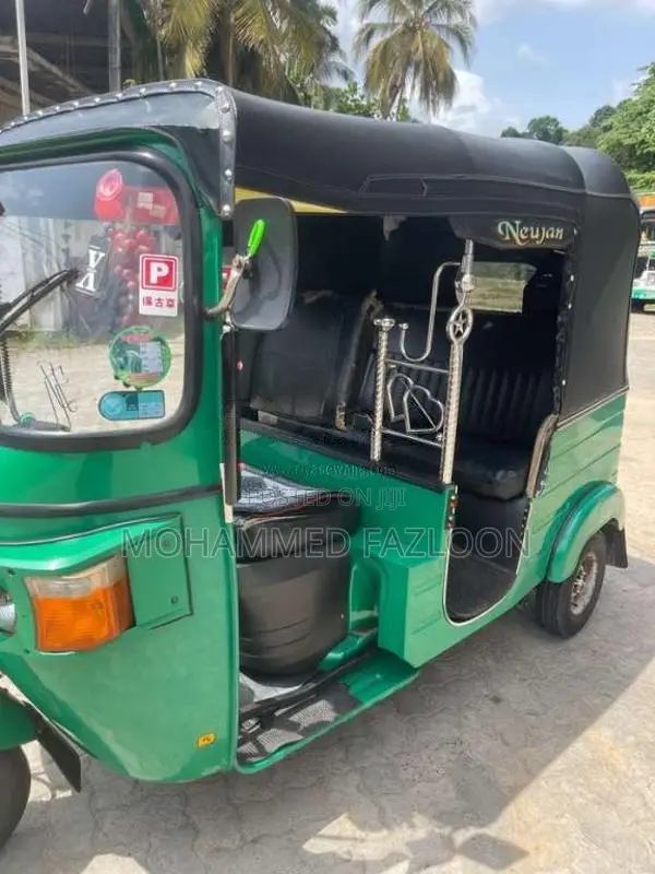 Bajaj RE 205 2012 Three Wheel (Used)