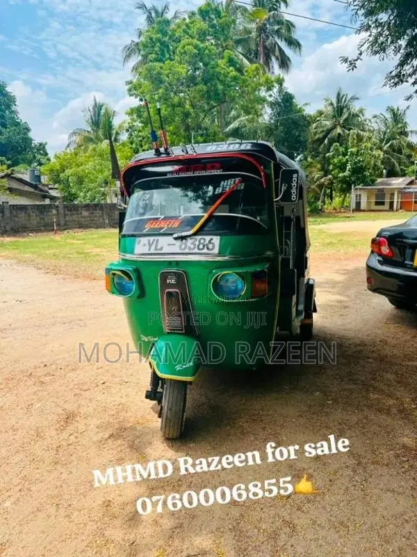 Bajaj RE 205 2011 Three Wheel (Used)
