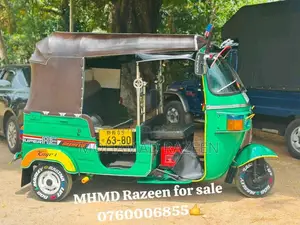 Bajaj RE 205 2011 Three Wheel (Used)