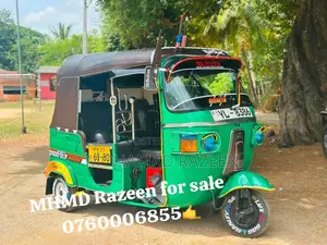 Bajaj RE 205 2011 Three Wheel (Used)