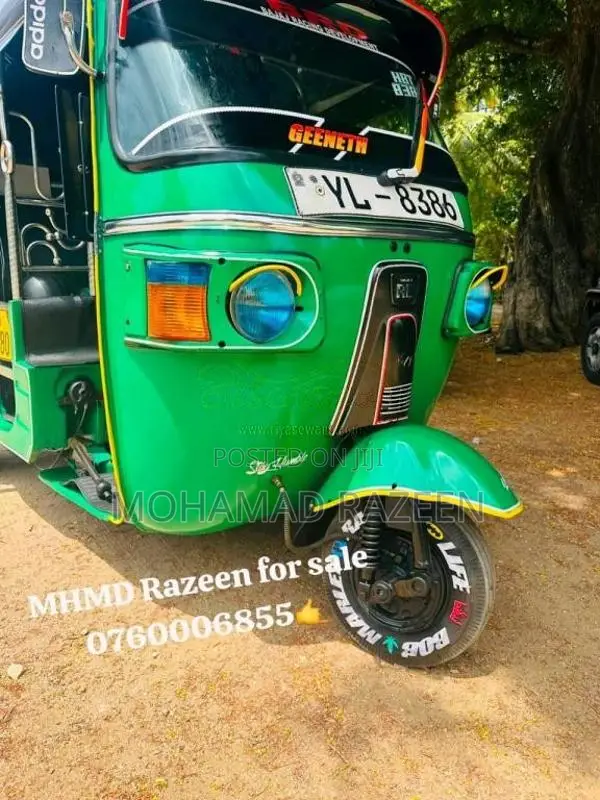 Bajaj RE 205 2011 Three Wheel (Used)