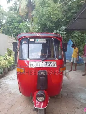 Bajaj 2 stroke 2000 Three Wheel (Used)