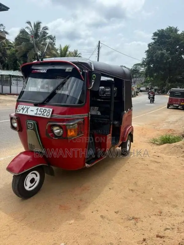 Bajaj 4 Stroke 2012 Three Wheel (Used)