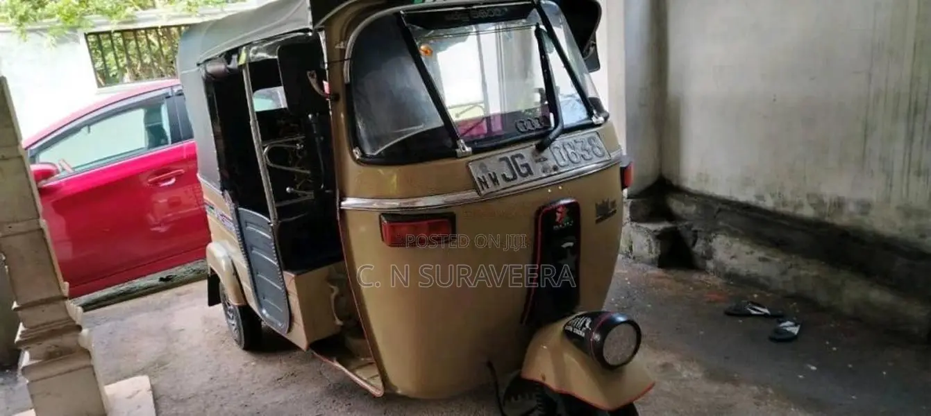 Bajaj 2 Stroke 2004 Three Wheel (Used)