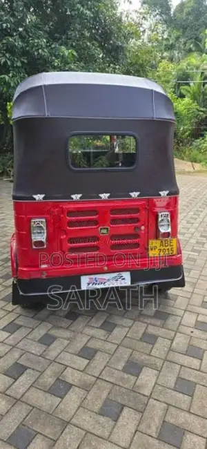 Bajaj RE 205 2015 Three Wheel (Used)