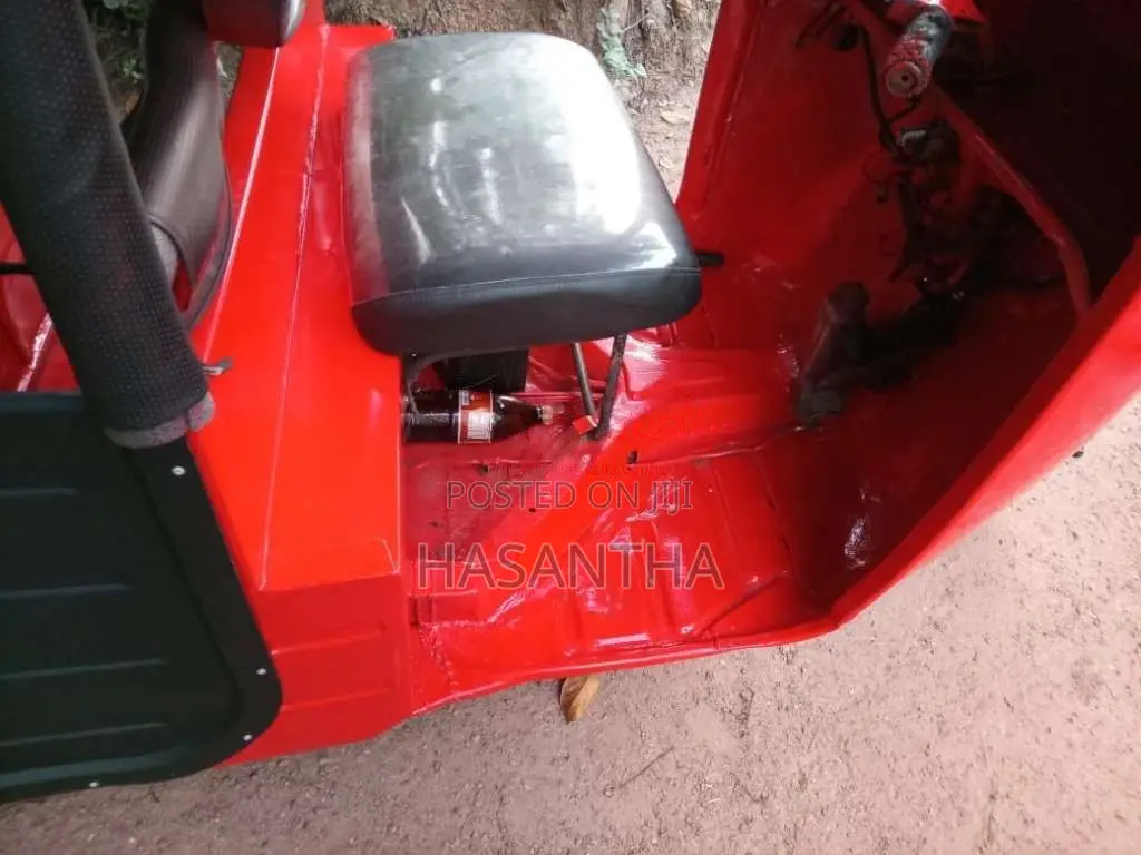 Bajaj 2 Stroke 1993 Three Wheel (Used)
