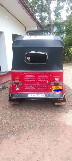 Bajaj 4 stroke 2008 Three Wheel (Used)