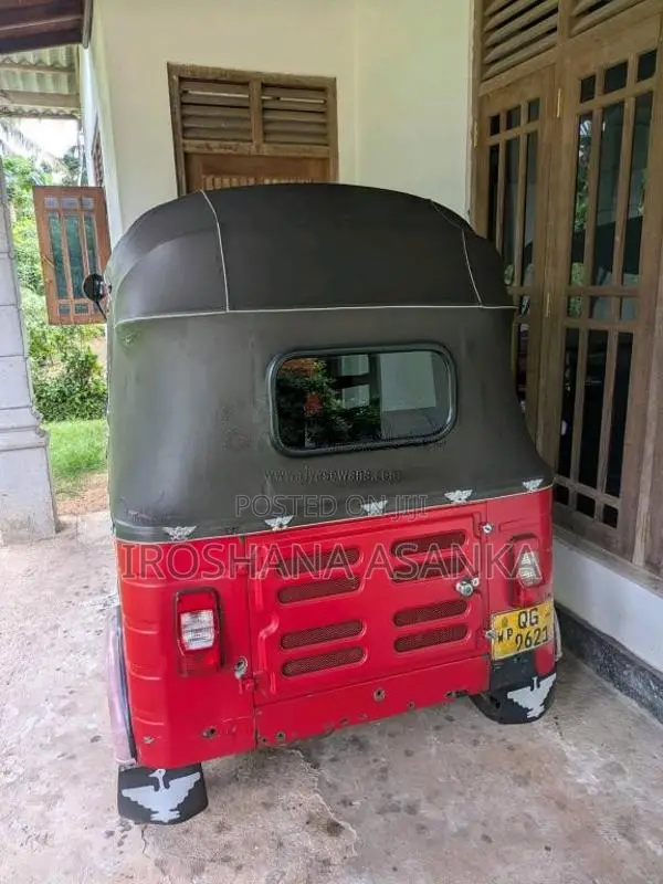 Bajaj 2 stroke 2006 Three Wheel (Used)
