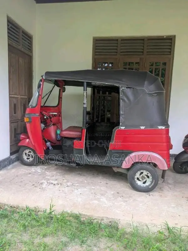 Bajaj 2 stroke 2006 Three Wheel (Used)