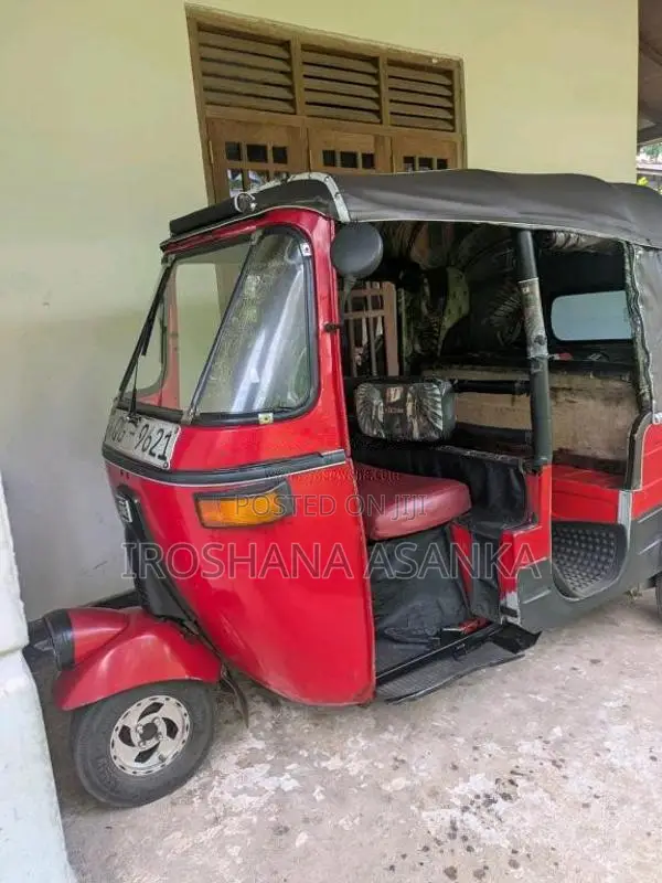 Bajaj 2 stroke 2006 Three Wheel (Used)