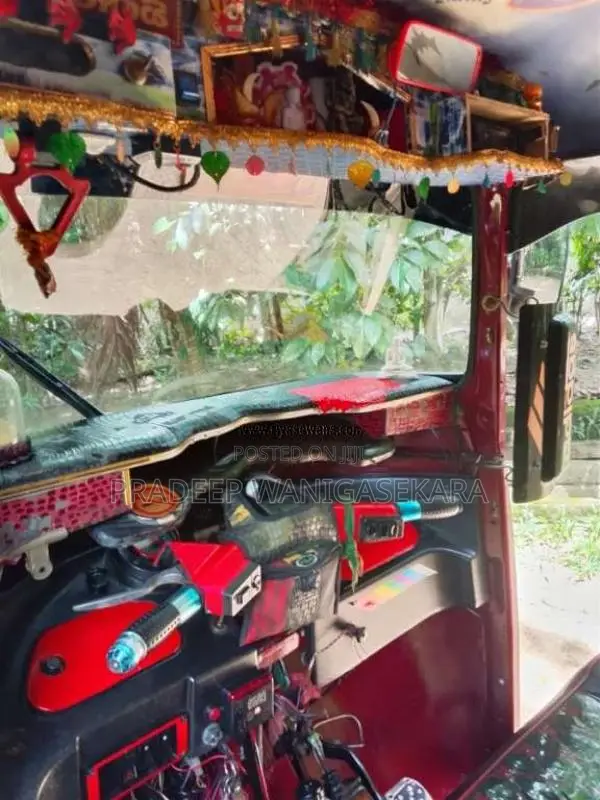 Bajaj RE 2011 Three Wheel (Used)