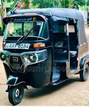 Bajaj 4 Stroke 2016 Three Wheel (Used)