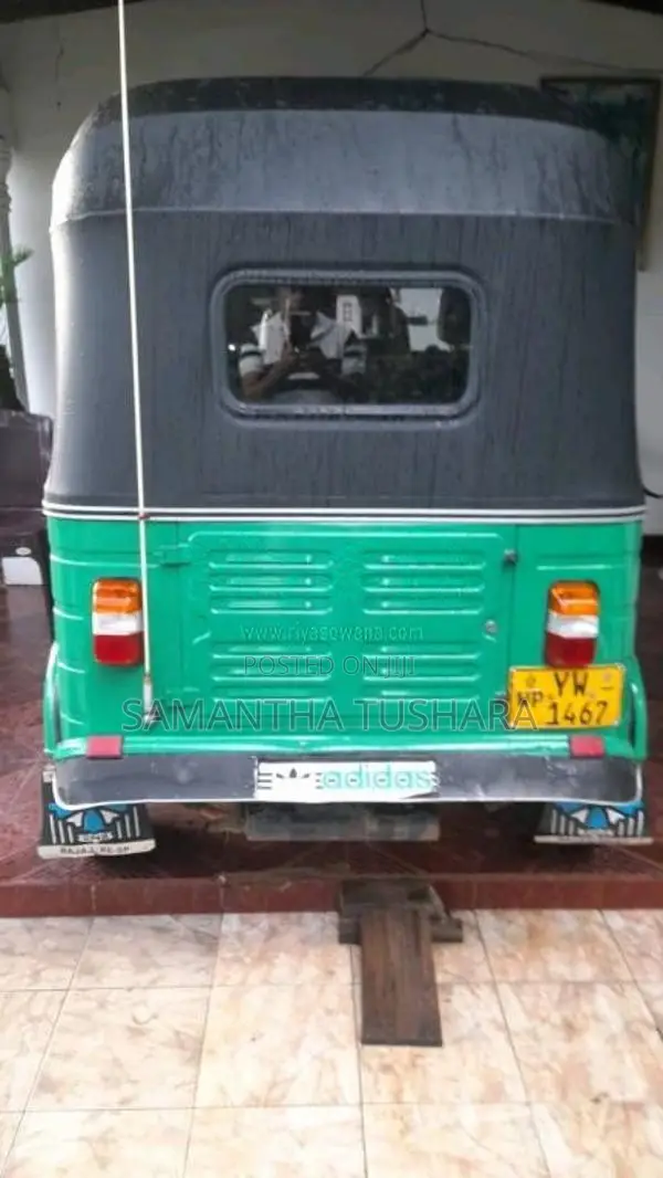 Bajaj 4 Stroke 2012 Three Wheel (Used)