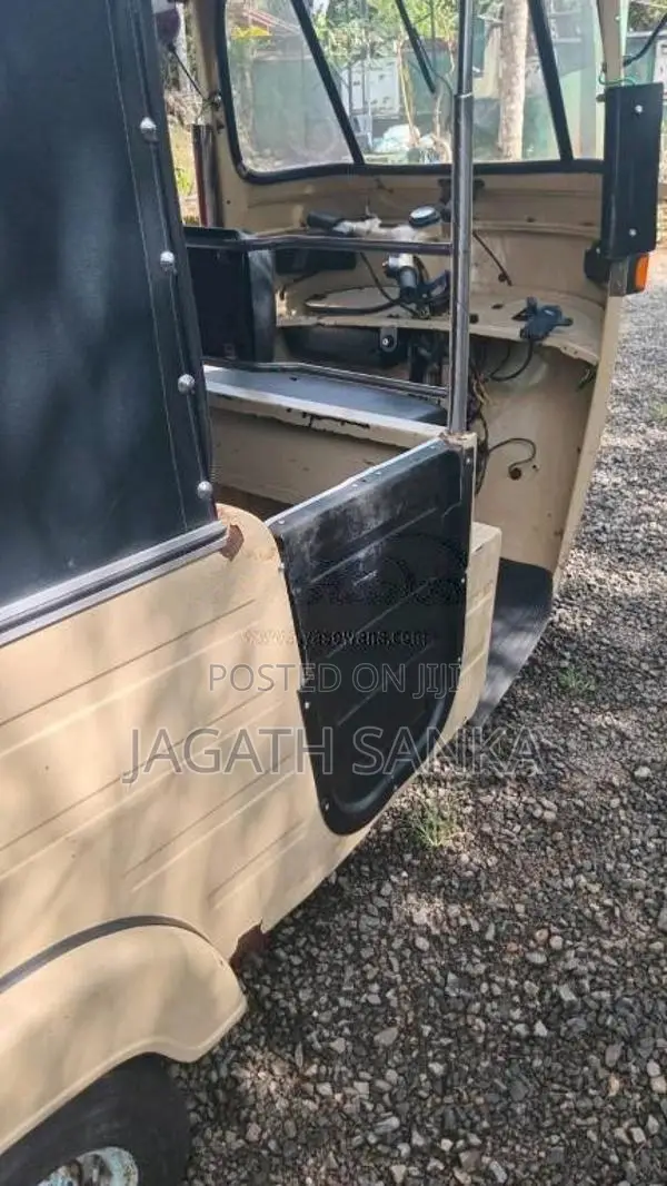 Bajaj 2 stroke 2006 Three Wheel (Used)