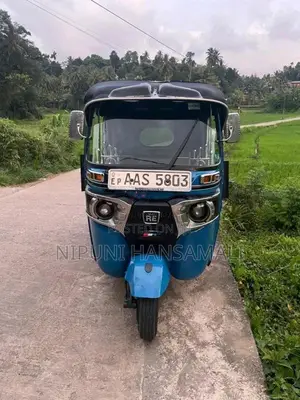 Bajaj 4 Stroke 2014 Three Wheel (Used)