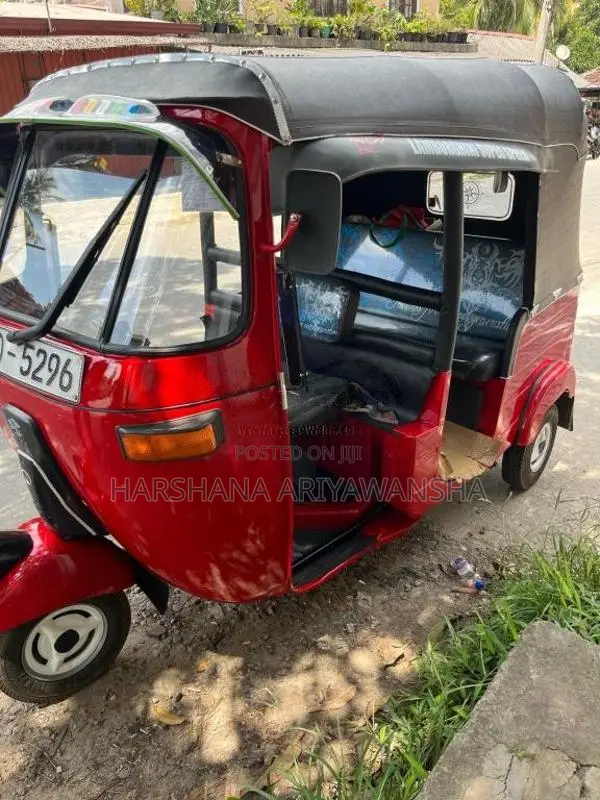 Bajaj 4 Stroke 2008 Three Wheel (Used)