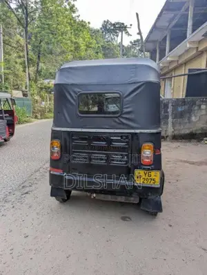 TVS King 2012 Three Wheel (Used)