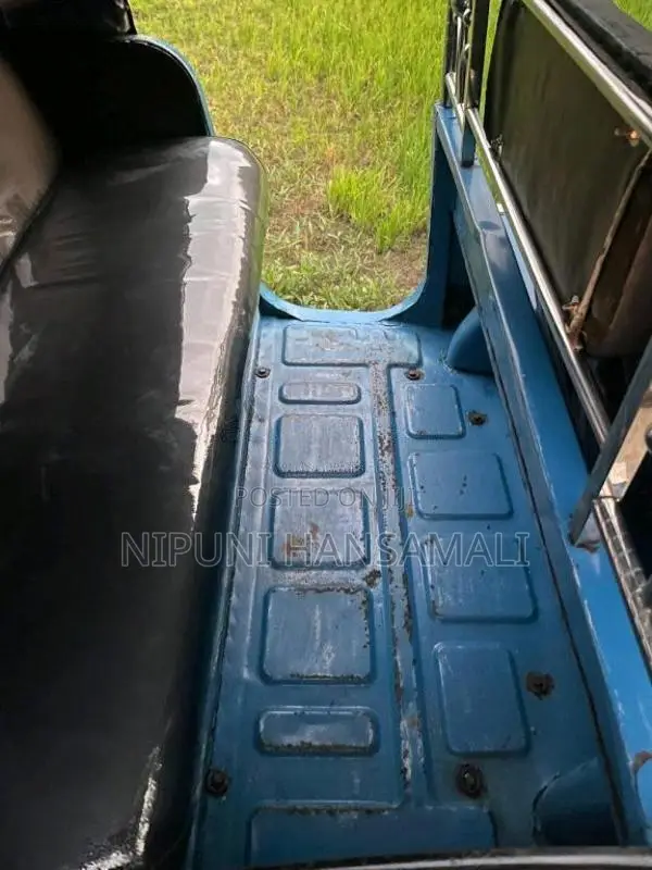 Bajaj 4 Stroke 2014 Three Wheel (Used)