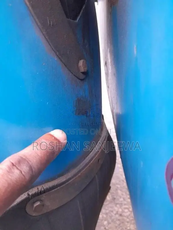 Bajaj 4 Stroke 2011 Three Wheel (Used)