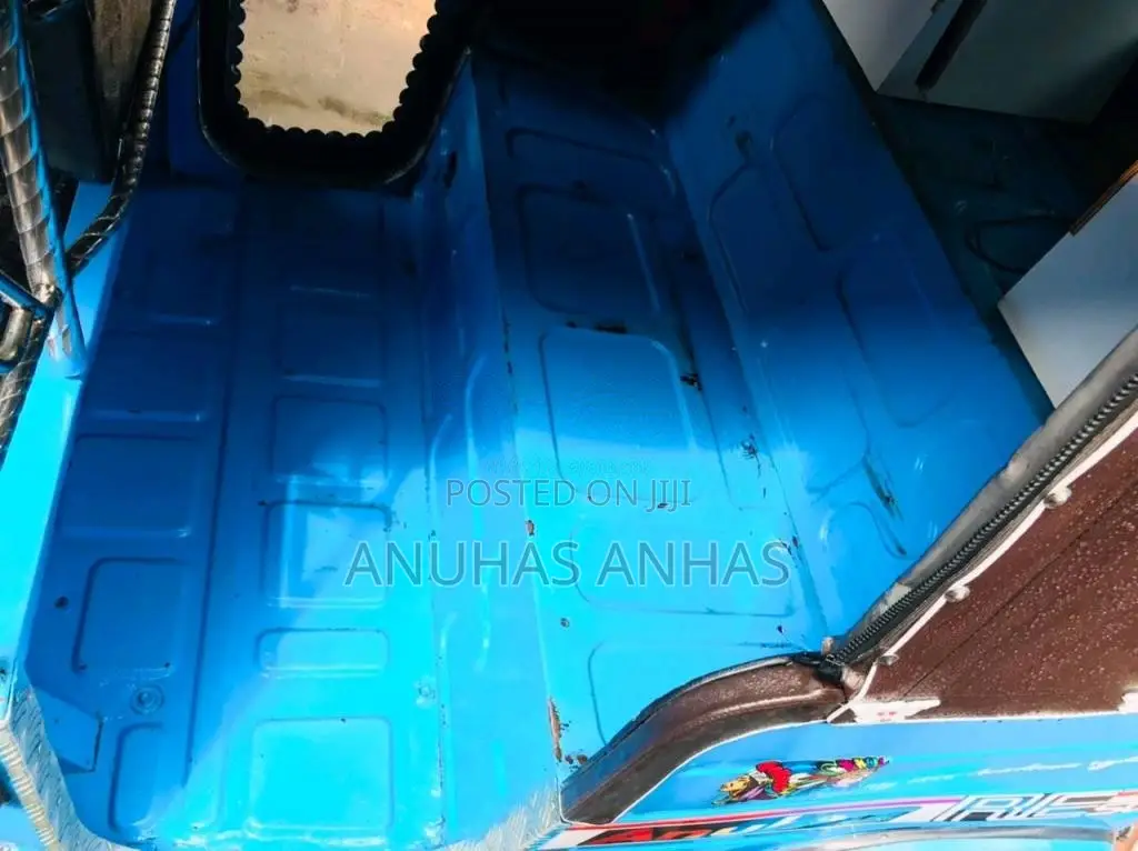Bajaj RE 2 Stroke 1997 Three Wheel (Used)