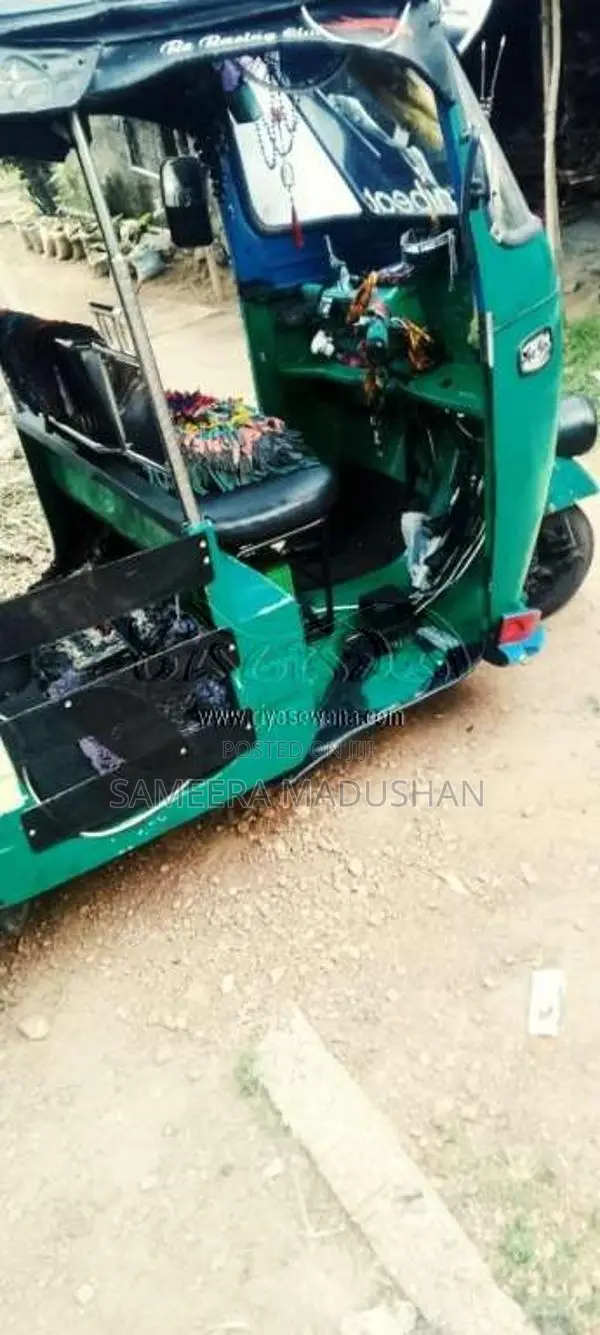 Bajaj 2 stroke 2007 Three Wheel (Used)