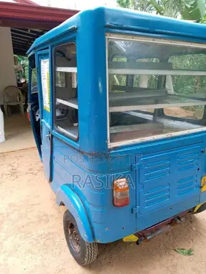 Bajaj RE 2010 Three Wheel (Used)