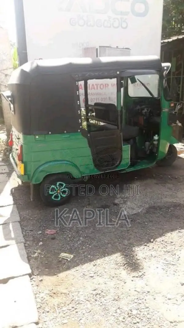 Bajaj RE 2015 Three Wheel (Used)