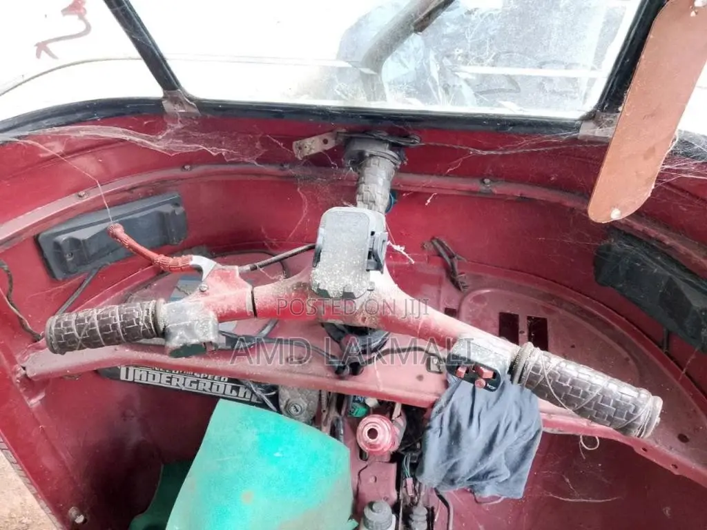 Bajaj 2 Stroke 2003 Three Wheel (Used)