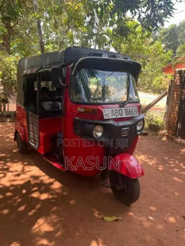 Bajaj RE 2017 Three Wheel (Used)