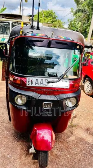 Bajaj 4 Stroke 2014 Three Wheel (Used)